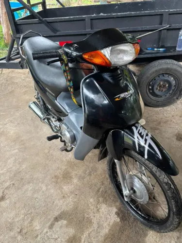Biz 100 em ótimo estado pra sair logo 