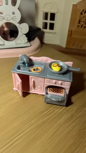 Mini fogão Sylvanian Families com Acessórios