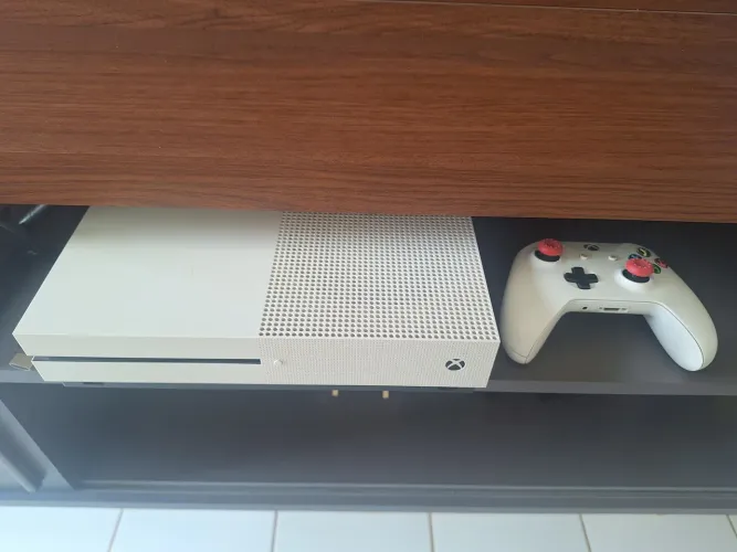Xbox One s 1 Tb