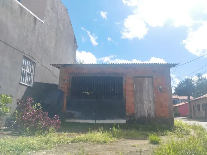 Terreno com construção no Bacanga anjo da guarda