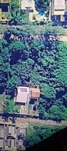 Vendo excelente área composta por 2 lotes conjugados