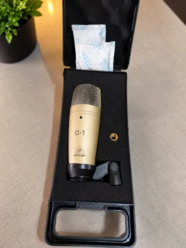 Microfone Behringer C-1 Condensador Cardioide Cor Dourado