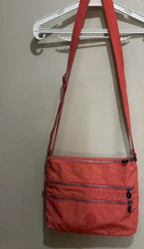 Bolsa Kipling Coral