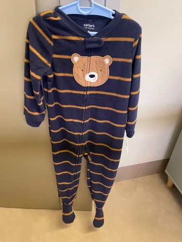 Macacão em fleece, Carters, 3 anos. Produto novo