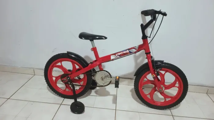 Bicicleta aro 16 bem nova