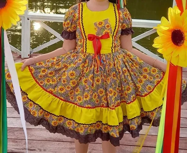 Vestido junino - amarelo