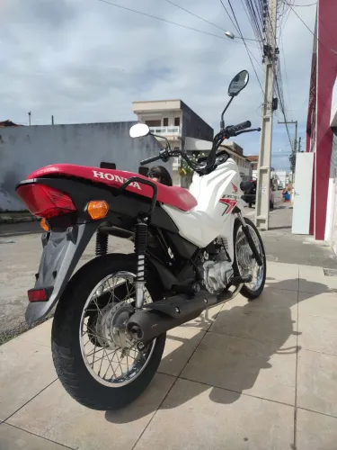 Moto Honda pop branco 2025 seminovo