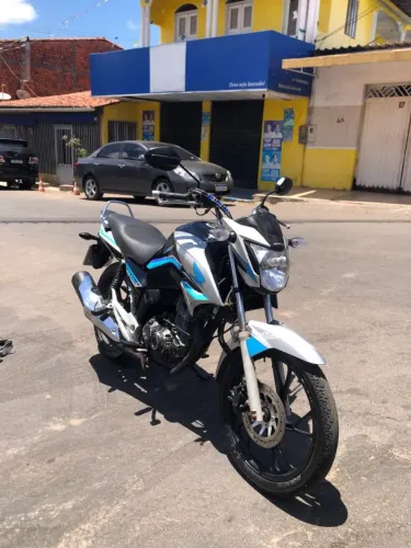 Vendo Honda 160 2016 documento em dias no ponto de transferir só o filé chama *
