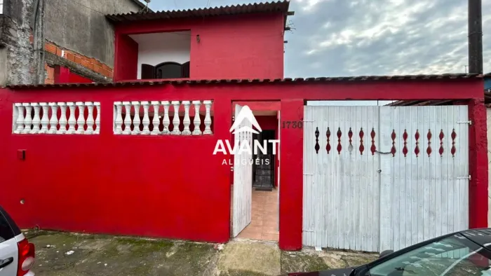 Sobrado de 3 Dormitórios para Locação Definitiva na Vila Sonia, Praia Grande/SP.