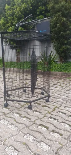 Gaiola 62cm diâmetro x 90cm altura