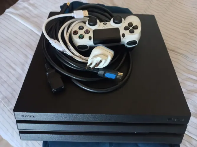 Vendo ou troco por PC gamer bom e completo 