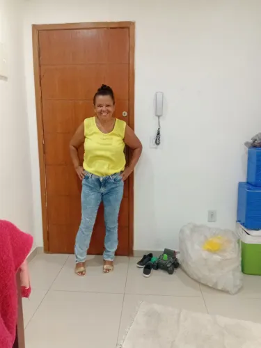 Doméstica, faxineira, passadeira. Manicure. Cuidadora .arrumadeira. passo roupa