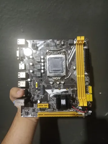 Placa mãe h61+ 2×4gb memória ram DDR3 