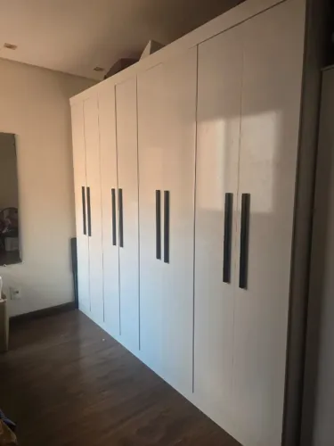 OFERTA IMPERDÍVEL GUARDA ROUPA 8 PORTAS