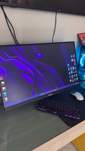 Monitor Gamer ASUS TUF 27", Full HD, 240Hz, 0.3ms - VG279QM5A