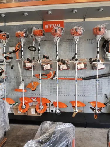 ROÇADEIRAS A GASOLINA STIHL VARIOS MODELOS ( NOVA - LOJA )