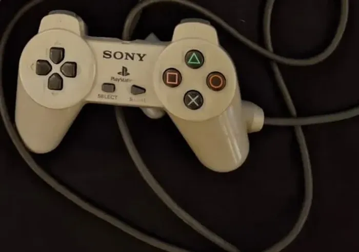 controle original playstation 1 com detalhes
