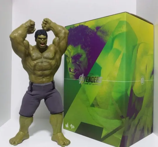 Hot toys Hulk deluxe avengers age of ultron vingadores Bruce banner