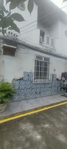 Alugo casa de vila