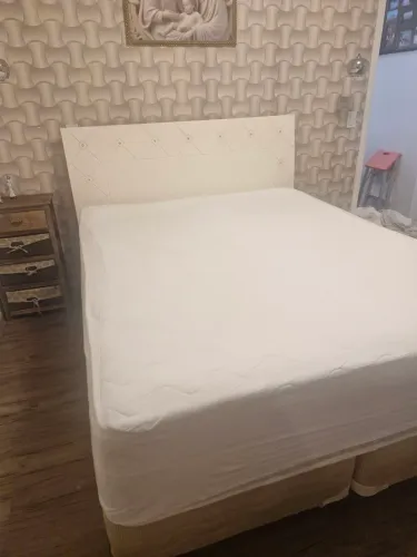 Cama Box Queen