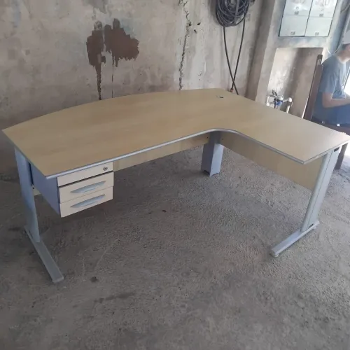5 mesa de escritório formato L