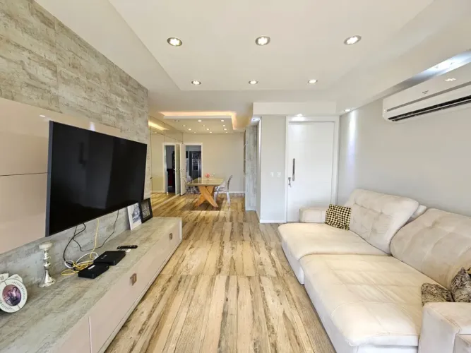 Lindo Apartamento no Majestic  145m², 4 Quartos , Sol da Manhã e Vista!