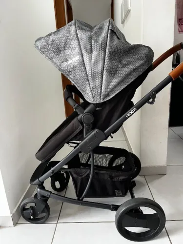 Carrinho de bebê / Marca Kiddo
