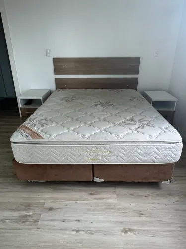 Cama Queen