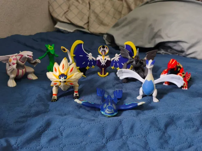 Bonecos Pokémon