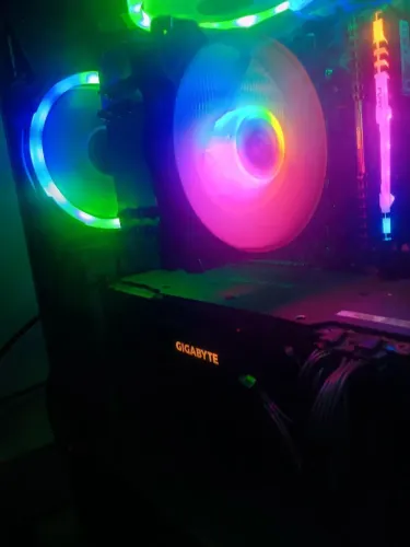 PC GAMER - Ryzen 5 5600GT + RTX 2070 SUPER