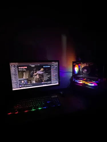 Pc gamer Ryzen 5 5600gt 16 de ram Rx580
