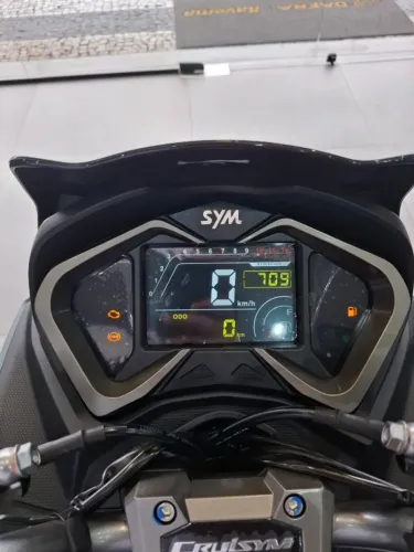 CRUISYM 150CC (DEIVIDI) *