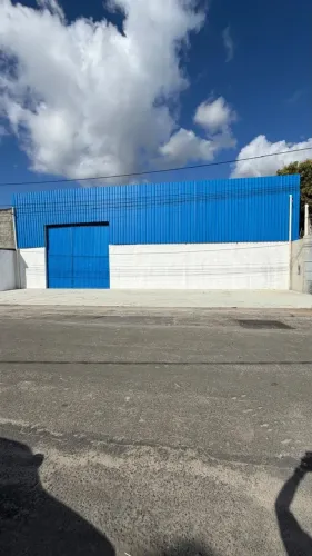 Imóvel para aluguel tem 460 metros quadrados em Brasília - Feira de Santana - BA