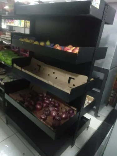 Vendo prateleira para mercadinho