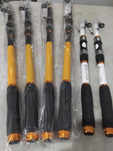 Artigos para pesca , varas , molinetes e iscas artificias