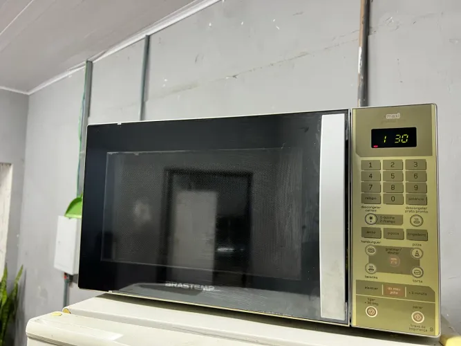 Micro-ondas Brastemp Maxi Gratine Inox 30L