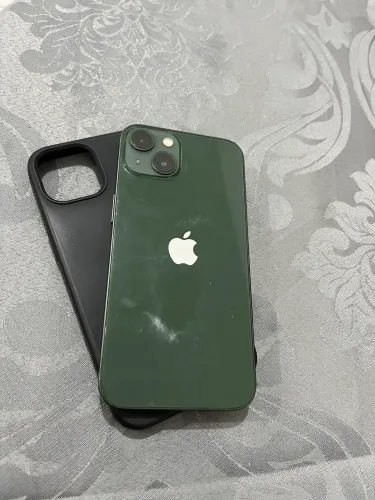 Vendo iPhone 13 normal com nota carregador e capas bateria 90% 128Gigas 