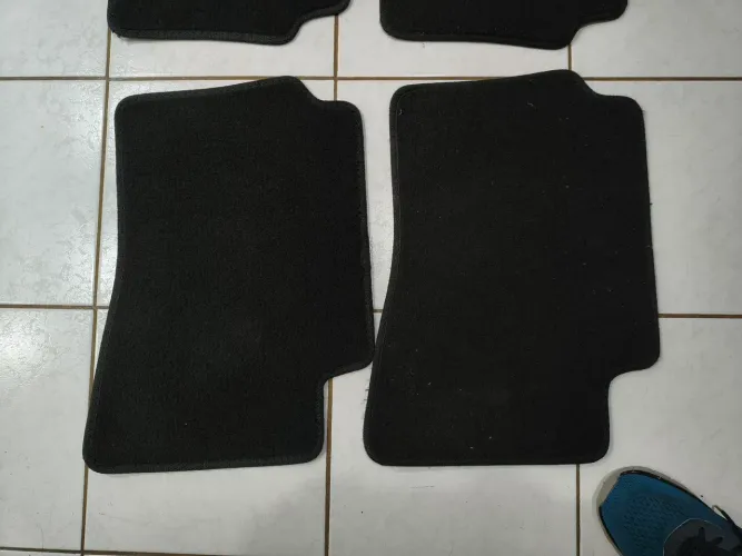 Tapetes carpetes HB 20