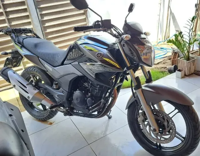 Vendo Yamaha Fazer 250cc 2016