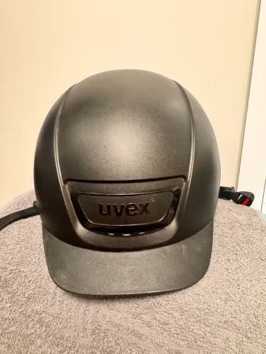 Capacete de equitação marca Uvex