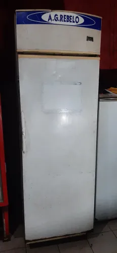 Freezer vertical Ag Rebelo dupla função geladeira e freezer 500 litros temperatura 21C top