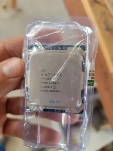 Processador xeon e5 2680 v4