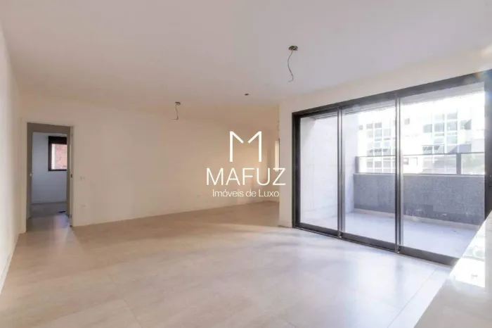 Apartamento à venda no Lourdes, BH | 3 quartos (118,47 m²) e 2 vagas