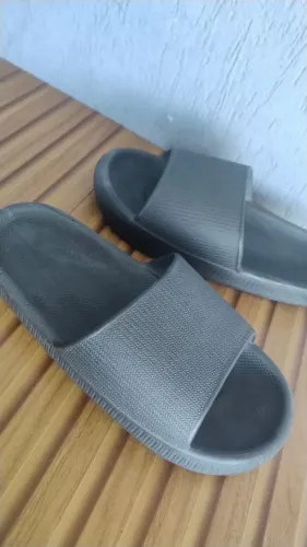 Chinelo nuvem