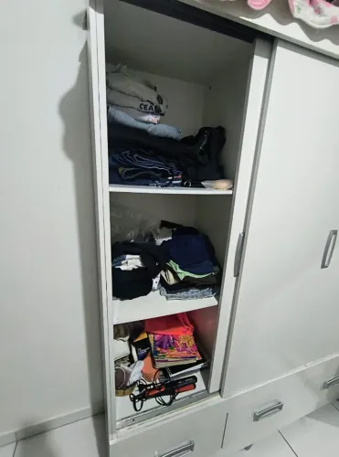 ? Guarda-Roupa 3 Portas de Correr + 3 Gavetas - Ótima Oportunidade! ?
