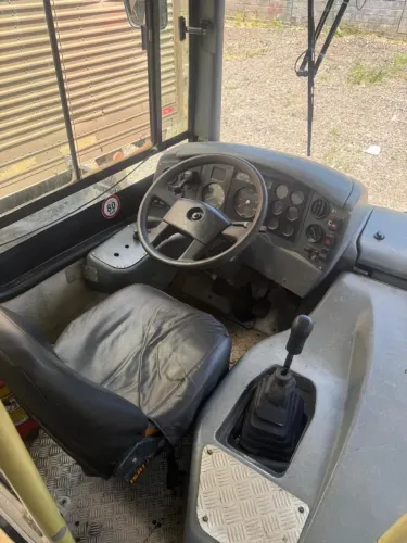 Motor feito ,54 passageiros