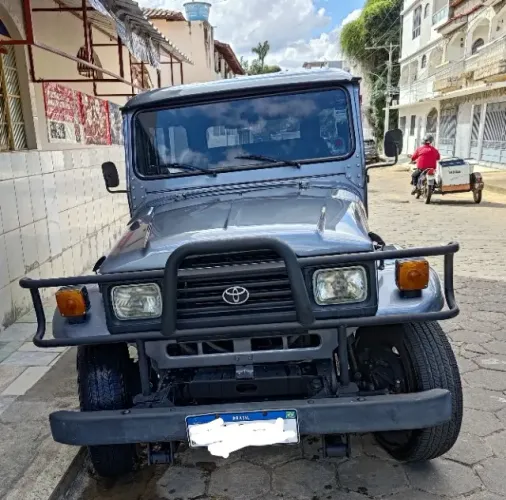 Toyota Band.Jipe Cap.de Aço Chas. Curto Diesel 1999