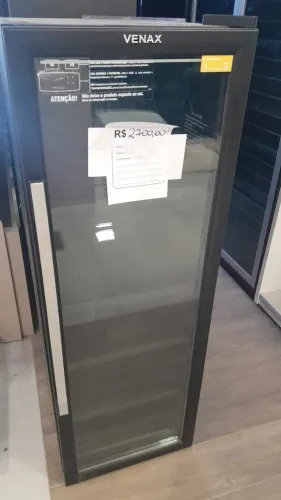 Geladeira Expositora de Bebidas Venax Preta 220V | Pouco Uso