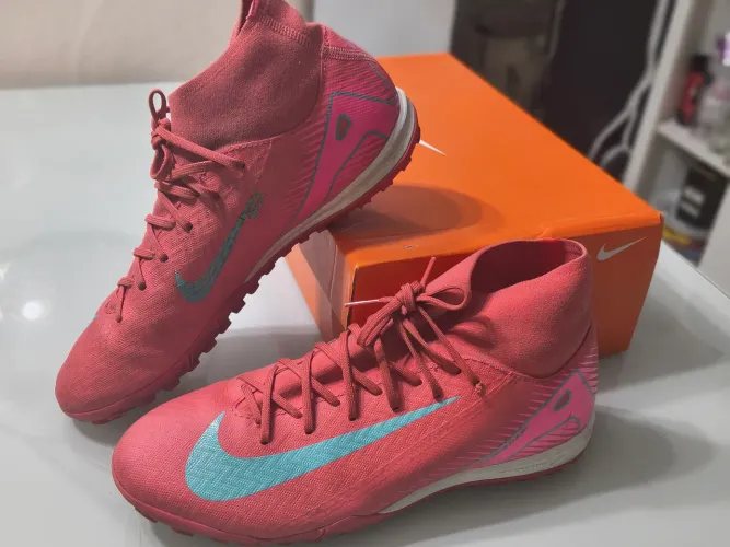 Chuteira Society Nike Mercurial Superfly 10 Academy