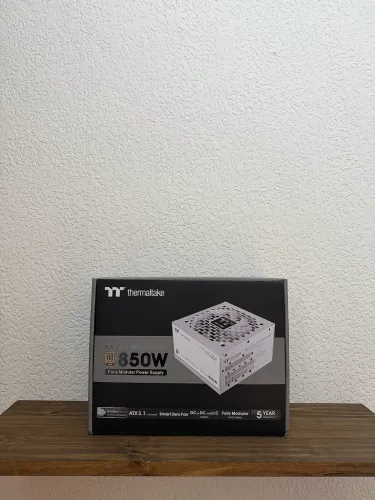 Fonte 850w ToughPower Thermaltake Nova